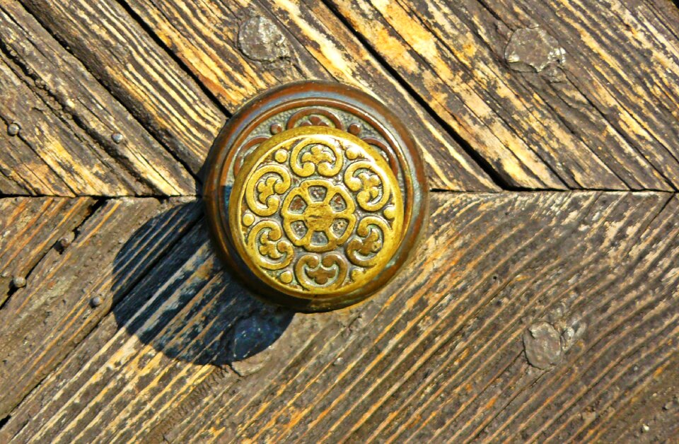 U-lock metal castle key hole