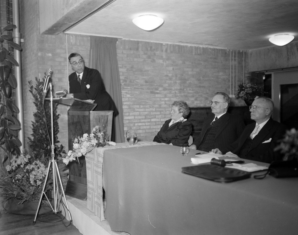 Opening van het Willem Dreeshuis te Amsterdam Toespraak van burgemeester G van, Bestanddeelnr 908-3035