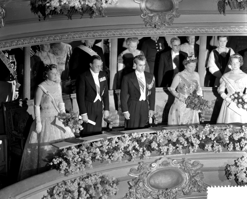 Operavoorstelling Granni Schichi van Pucini in de Koninklijke Schouwburg in De, Bestanddeelnr 910-3840