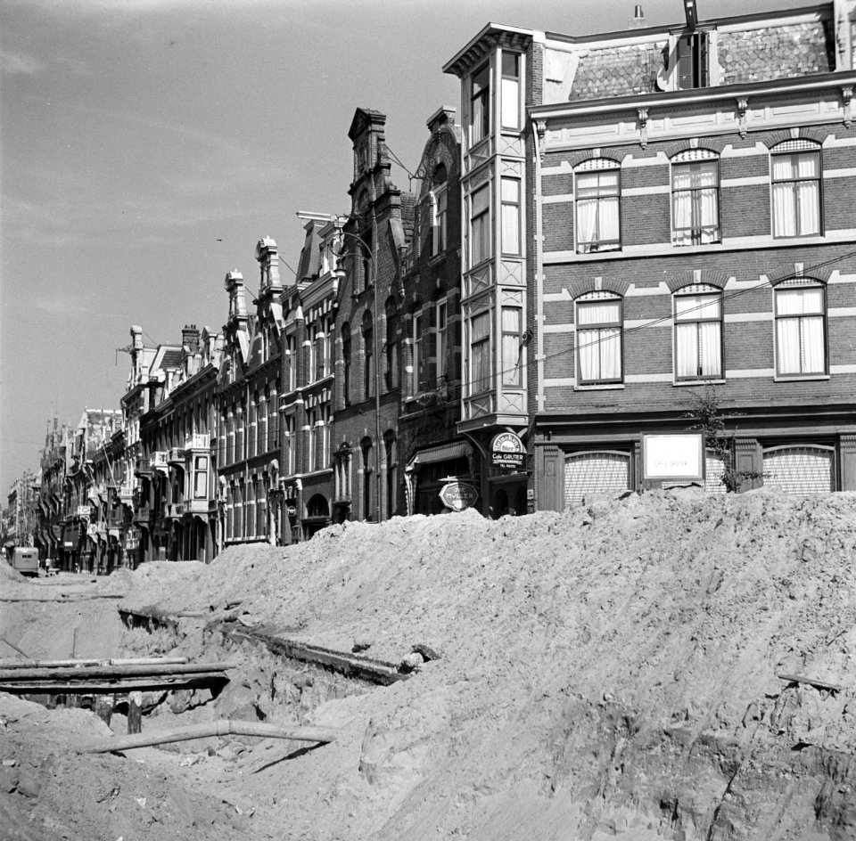 Opgebroken straat (Willemsparkweg) in Amsterdam, Bestanddeelnr 252-1660