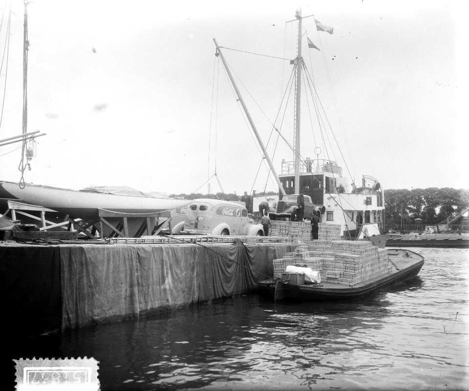Opnamen Coaster te Amsterdam (Coca Cola), Bestanddeelnr 905-1837