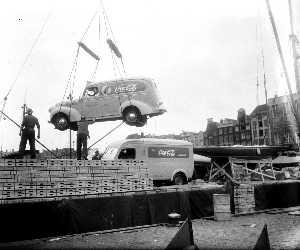 Opnamen Coaster te Amsterdam (Coca Cola), Bestanddeelnr 905-1835