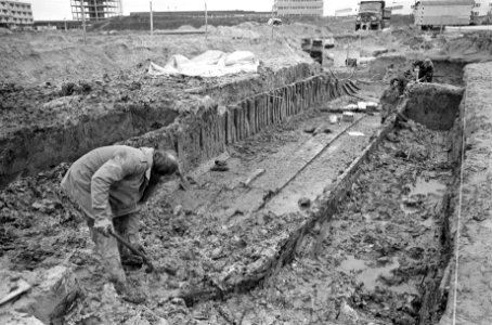 Opgegraven 17e eeuwse Tjalk bij Lelystad het opgegraven wrak van de Tjalk, Bestanddeelnr 928-8796