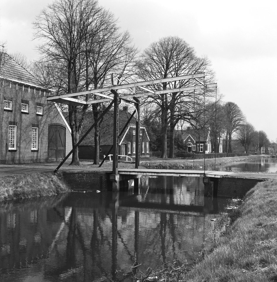 Ophaalbruggen, bedrijven, zuiderweg, Groningen, Bestanddeelnr 168-0413