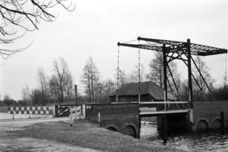 Ophaalbrug over kanaal Almelo-Nordhorn te Denekamp (Ruilverkaveling Ootmarsum), Bestanddeelnr 170-1446