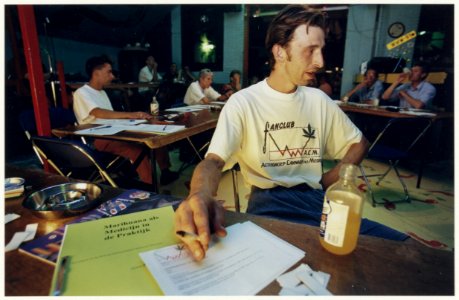 Oprichting van de Actiegroep Cannabis als Medicijn (ACM) in de Willie Wortel Workshop aan de Raamsingel. Foto Eigenaar Nol van Schaik (), NL-HlmNHA 54037200