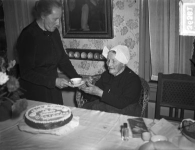 Opoe Blom vandaag 100 jaar, Bestanddeelnr 903-6381