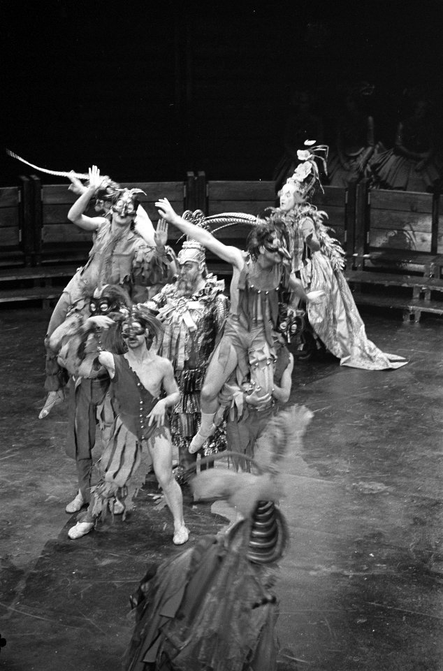 Opera Platée van componist Jean Philippe Rameau in Carre, balletscene met in mid, Bestanddeelnr 921-4296