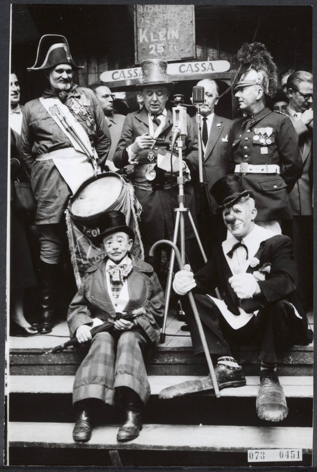 Openingen, festiviteiten, burgemeesters, redevoeringen, jordaan festival, palmgr, Bestanddeelnr 073-0451
