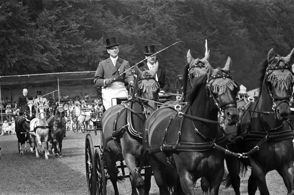 Opening wereldkampioenschappen vierspannen op Het Loo Prins Phillip (Engeland), Bestanddeelnr 932-2729