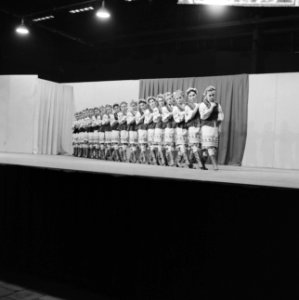 Optreden van het Moisejev Ballet uit Moskou in de Ahoy te Rotterdam, Bestanddeelnr 911-7959