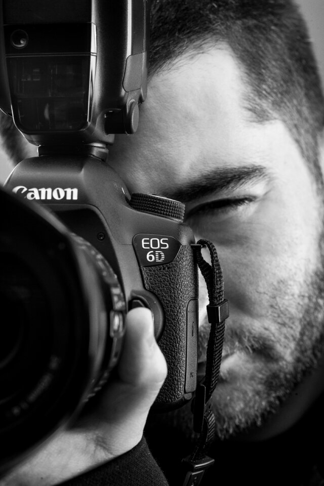 Studio light about