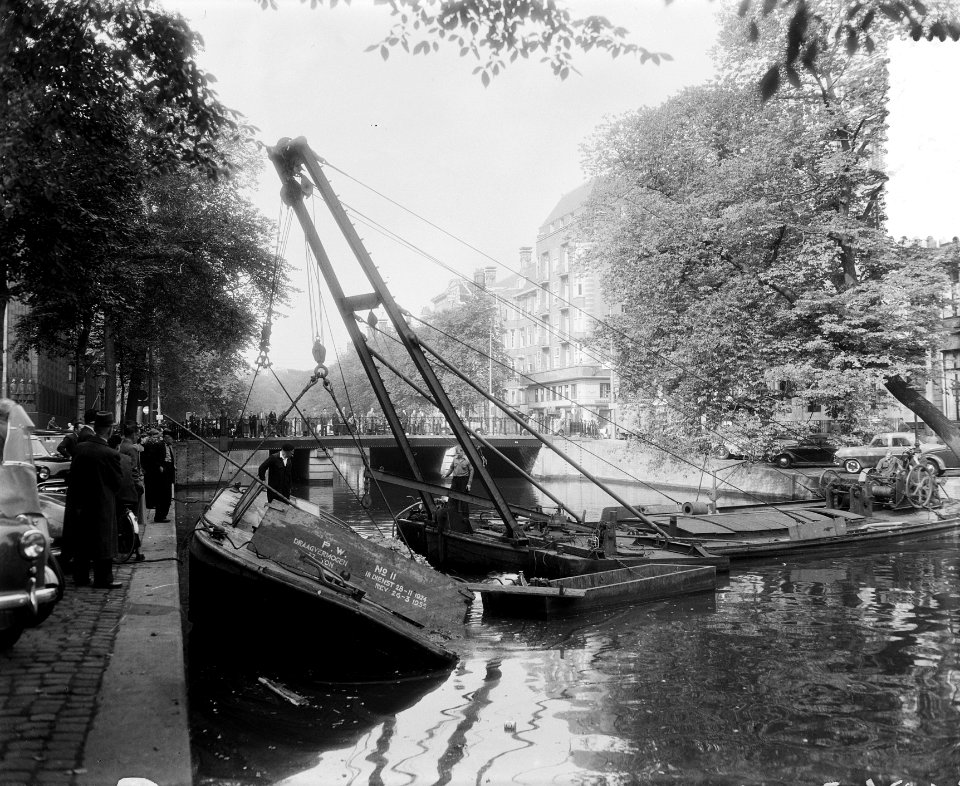 Optakelen gezonken schuiten, Bestanddeelnr 907-3620