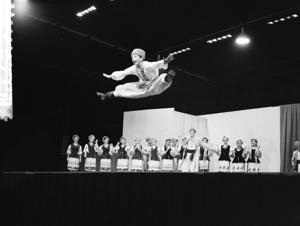 Optreden van het Moisejev Ballet uit Moskou in de Ahoy te Rotterdam, Bestanddeelnr 911-7953