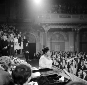 Optreden van Mahalia Jackson in Concertgebouw, Bestanddeelnr 912-3936 photo
