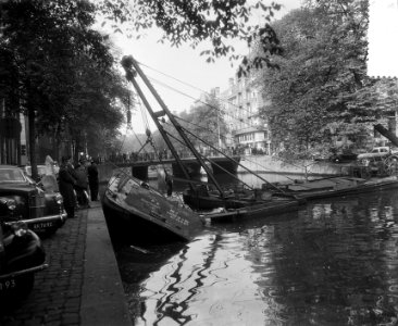 Optakelen gezonken schuiten, Bestanddeelnr 907-3621