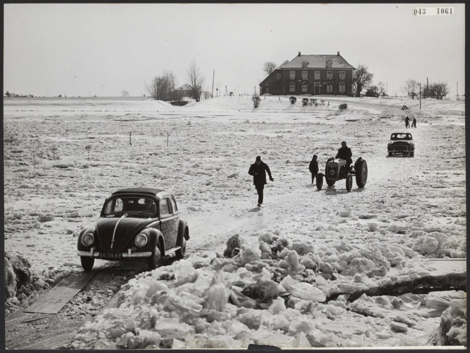 Opheusden. Winter aan de Rijn, Bestanddeelnr 043-1061