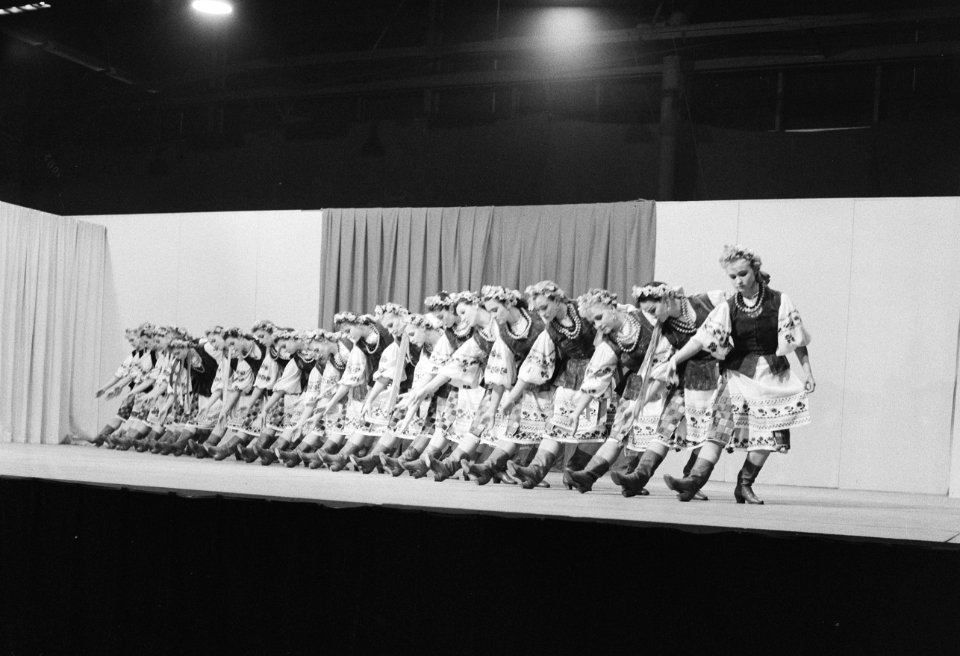 Optreden van het Moisejev Ballet uit Moskou in de Ahoy te Rotterdam, Bestanddeelnr 911-7948