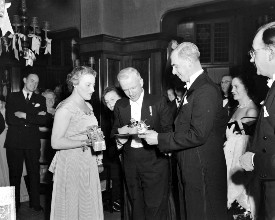 Oranjefeest in Lido, Bestanddeelnr 903-8105