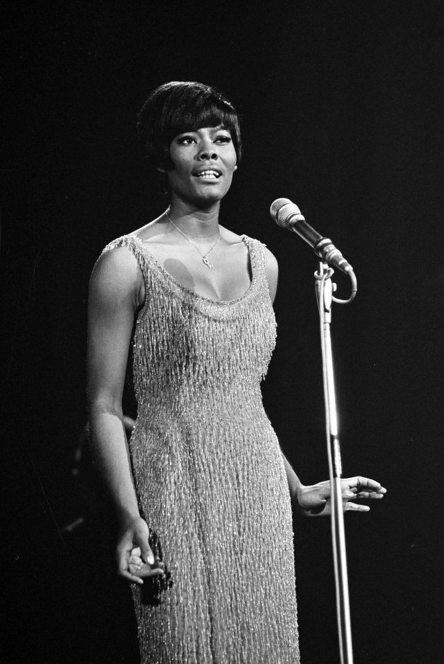 Optreden van de Amerikaanse zangeres Dionne Warwick, Bestanddeelnr 919-6271