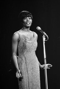 Optreden van de Amerikaanse zangeres Dionne Warwick, Bestanddeelnr 919-6271