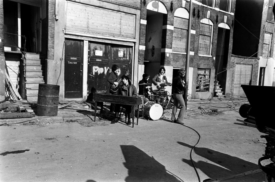 Opname Moef-Ga-Ga in Kattenburg (Amsterdam) de beatgroep Manfred Mann, Bestanddeelnr 921-1865