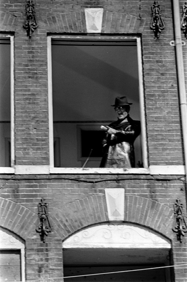 Opname Moef-Ga-Ga in Kattenburg (Amsterdam)Joost den Draaier presentator van pr, Bestanddeelnr 921-1869