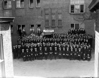 Opname seinschool Marinus Kattenburg . Groep, Bestanddeelnr 902-7892