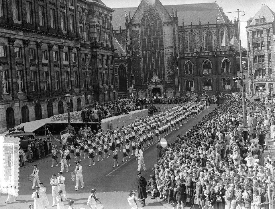 Optocht opening Sportweek Amsterdam op Dam, Bestanddeelnr 905-7532