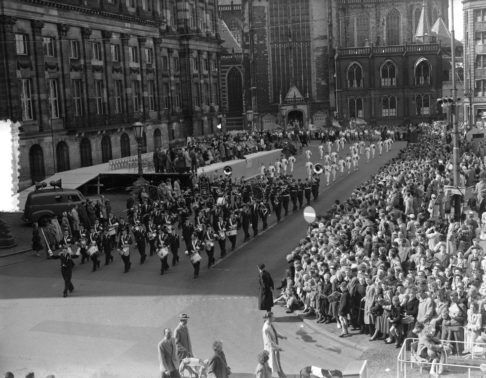 Optocht opening Sportweek Amsterdam op Dam, Bestanddeelnr 905-7538