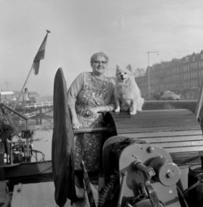 Opname binnenschepen in havens en kaden in Rotterdam in opdracht o.a. Het schip, Bestanddeelnr 911-7581