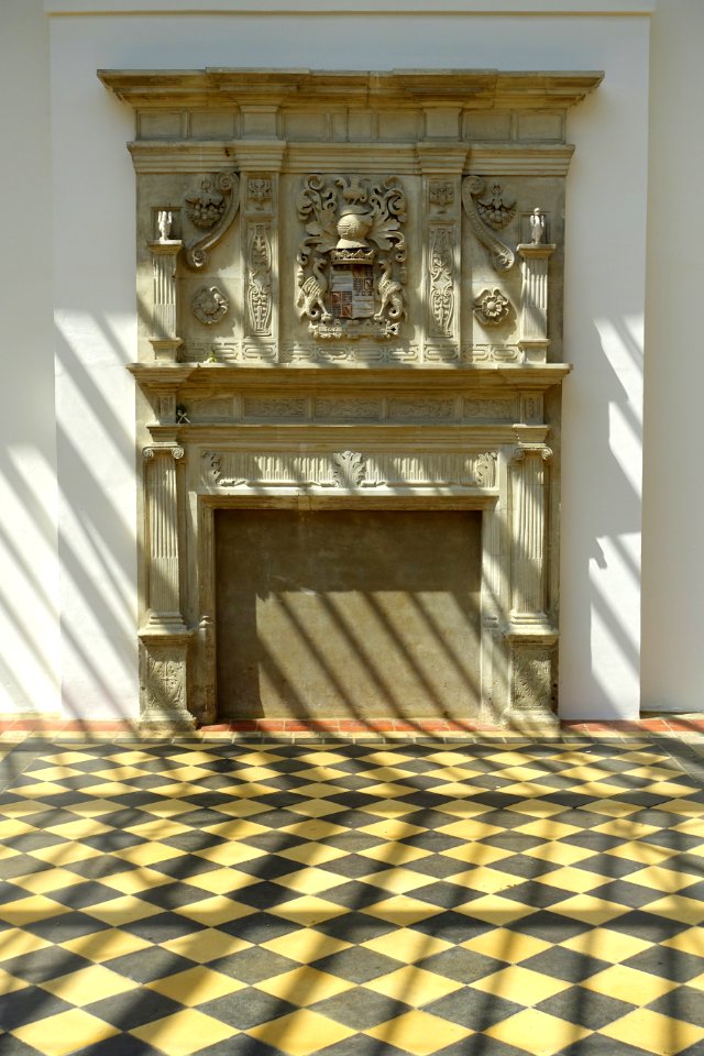 Orangery mantelpiece - Wrest Park - Bedfordshire, England - DSC08025