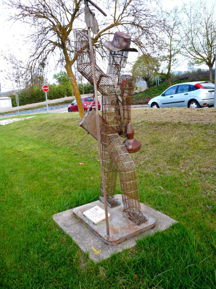 Orón (Miranda de Ebro) - Figura dedicada al peregrino