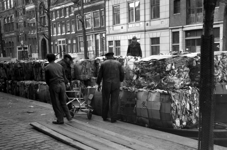 Opladen van oud papier, Bestanddeelnr 902-0123