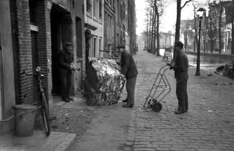 Opladen van oud papier, Bestanddeelnr 902-0129