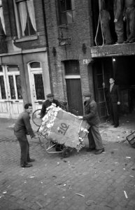 Opladen van oud papier, Bestanddeelnr 902-0127