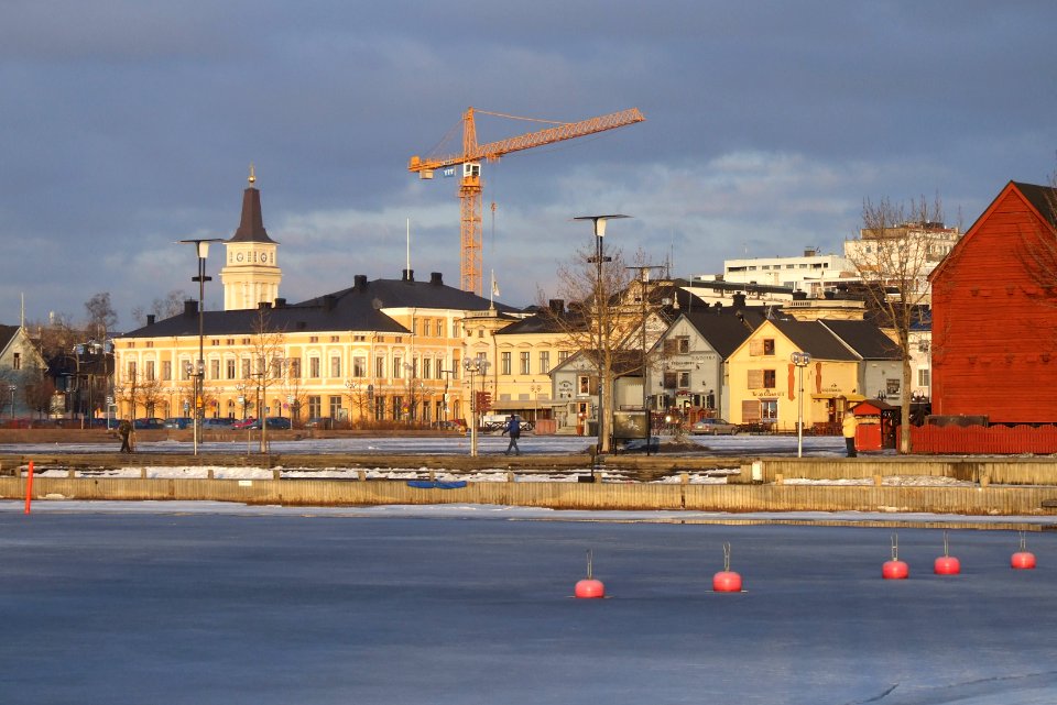 Oulu Market Square 20080401 01
