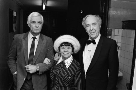 Opname Alles is anders Show van Aad van den Heuvel met Wim Kan in Nieuwe de la, Bestanddeelnr 931-8865