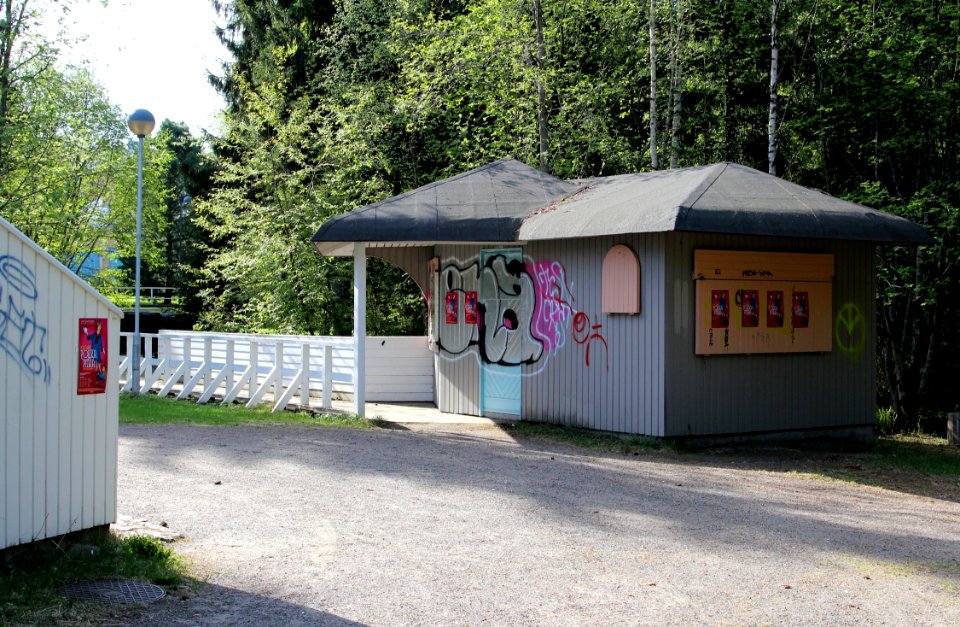Oulu Summer Theatre Ticket Kiosk 20130524 02