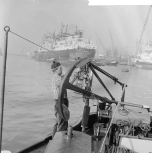 Opname binnenschepen in havens en kaden in Rotterdam in opdracht o.a. Het schip, Bestanddeelnr 911-7570