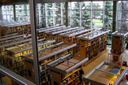 Oulu City Library 20110704