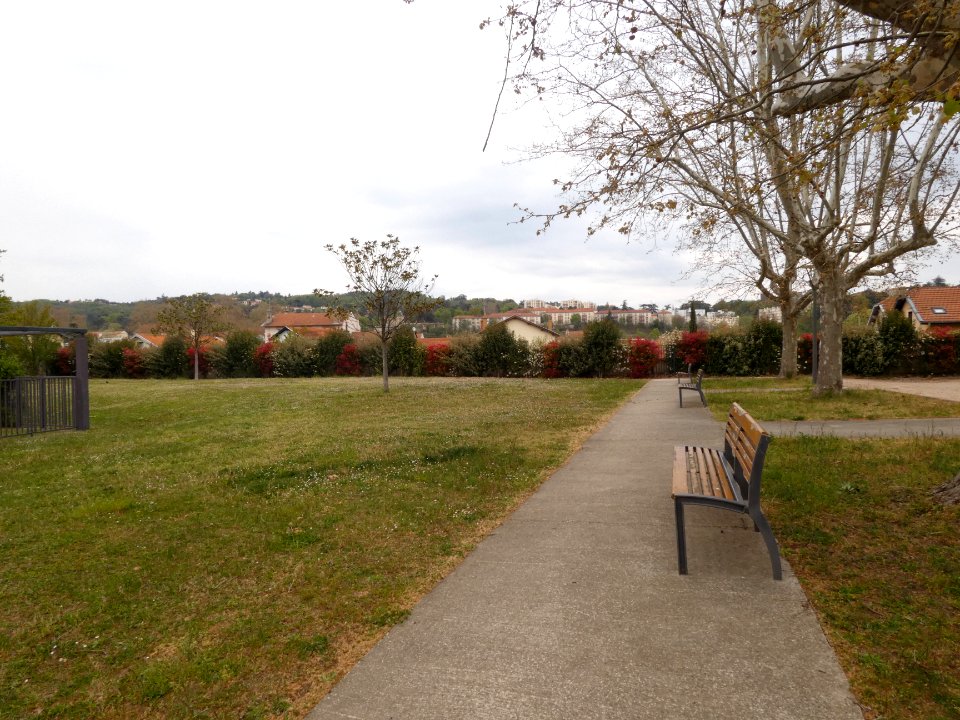 Oullins - Rue du Buisset - Jardin de la Salamandre