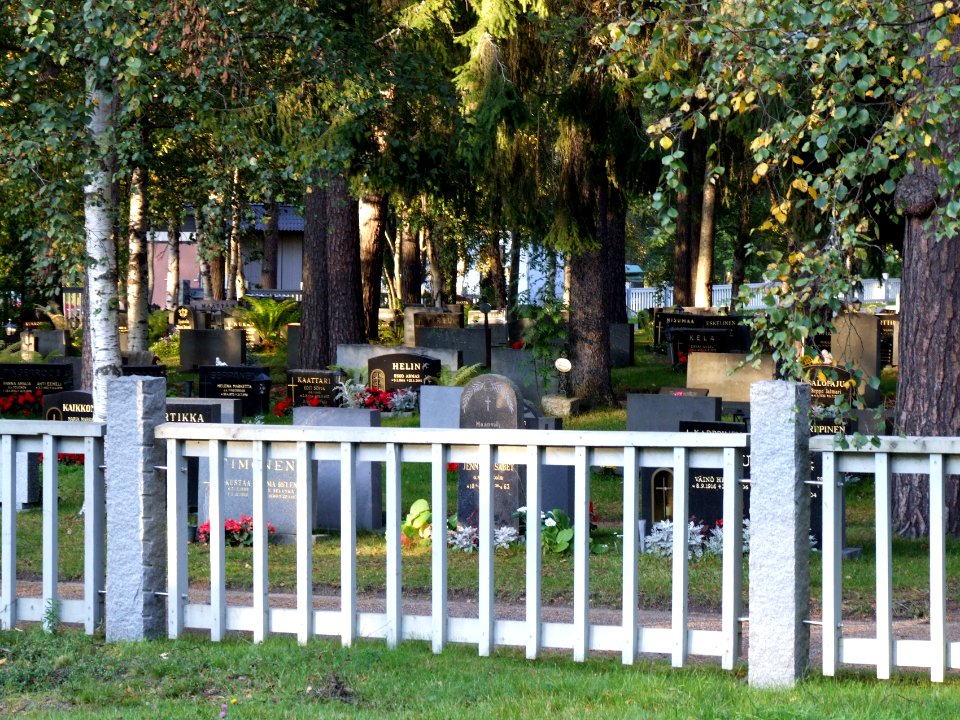 Oulujoki Cemetery 20080906