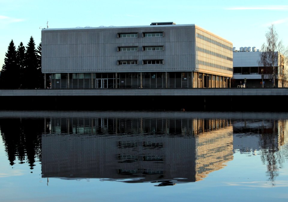 Oulu City Library 20140420