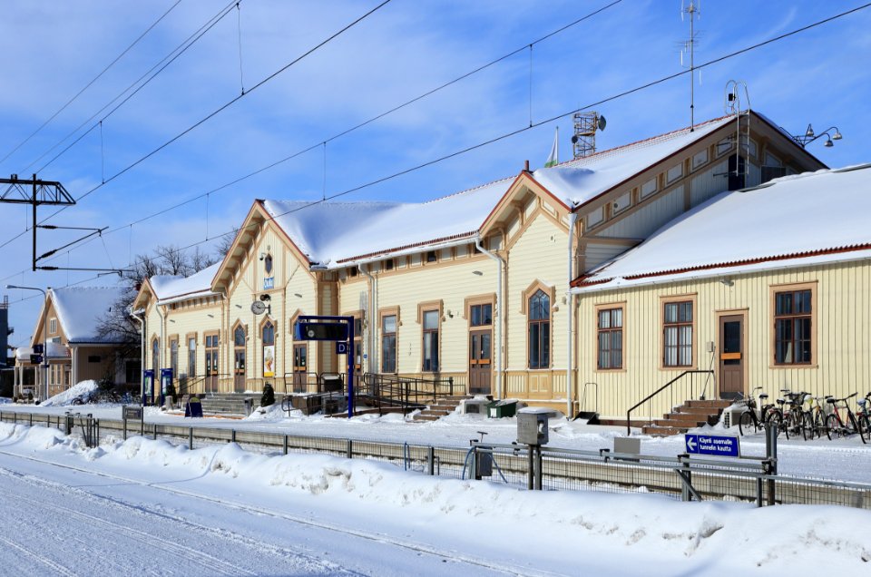 Oulu railway station 20180325 03