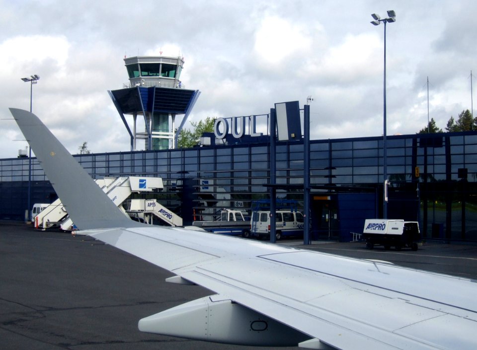 Oulu Airport 20090616