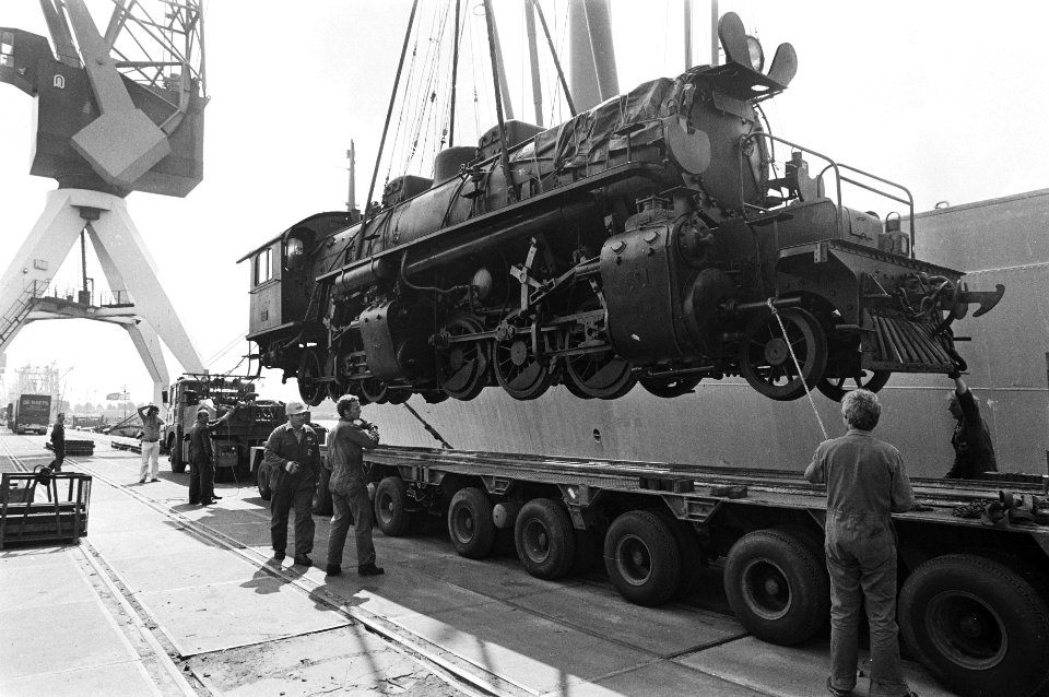 Oude Mallet stoomlocomotief Indonesische Staatsspoorwegen aangeb Spoorwegmuseu, Bestanddeelnr 931-6013