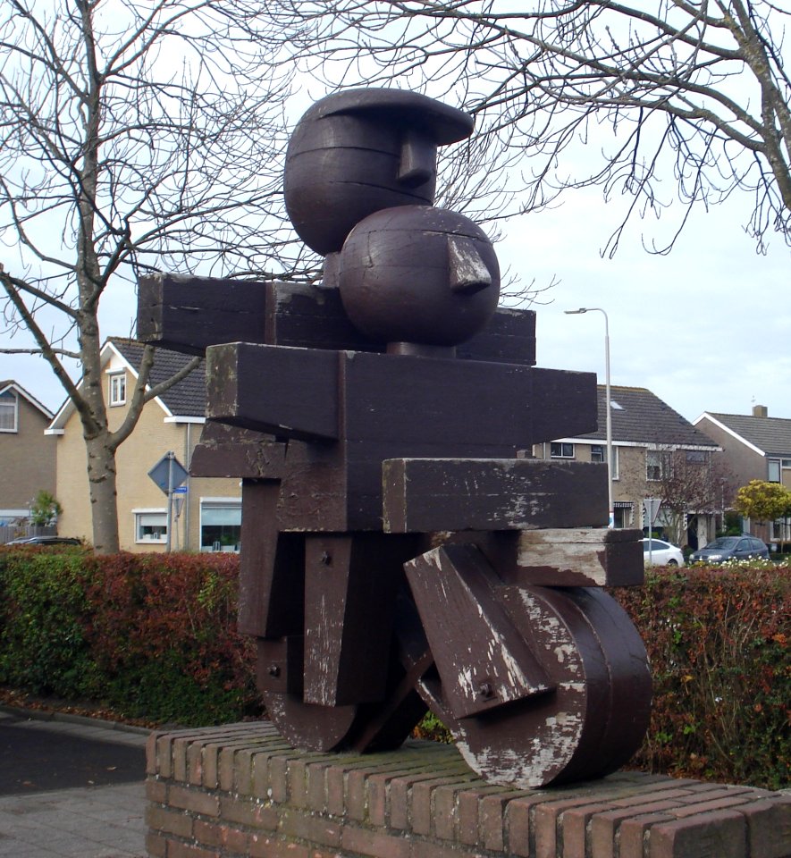 Oud-beijerland kunstwerk kinderen op fiets