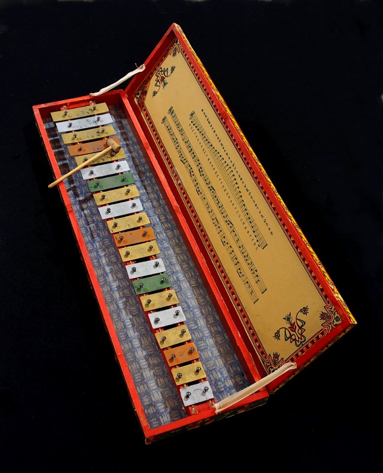 Oude Xylofoon in orginele doos, foto1