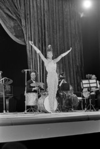 Oudejaarsshow van Josephine Baker in Carre opgenomen, Bestanddeelnr 917-2773